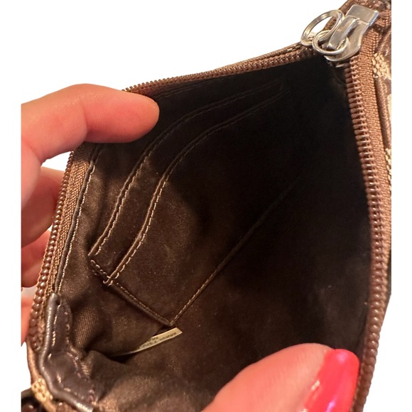 Coach wristlet - Picture 4 of 6